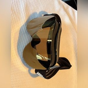 YNIQ (Model Two) All Black goggles. Brand new never worn.